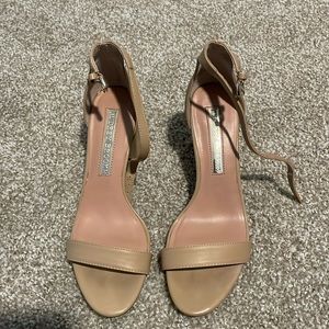 Audrey brook nude heels size 7
